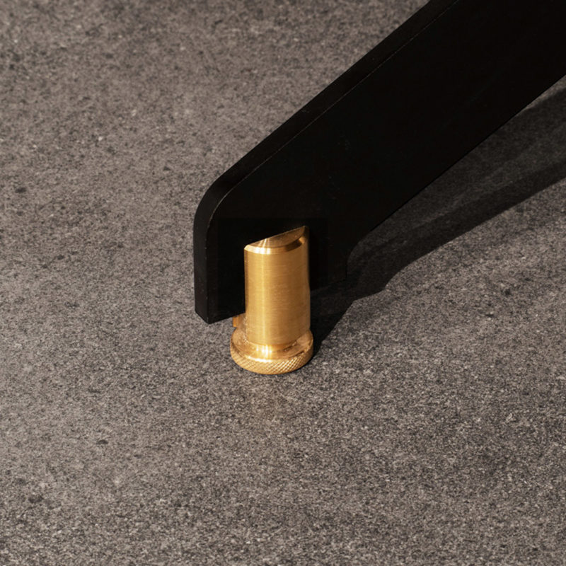 scic_complementi-arredo_tavoli_efesto_01