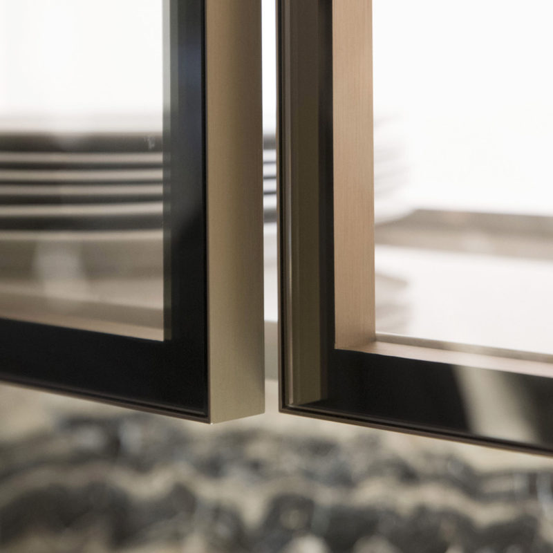 scic_complementi-arredo_vetrine_nude_01