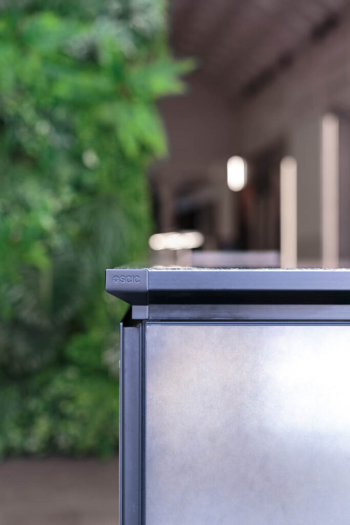 scic_labirinto_acciaio-nanotech_00001